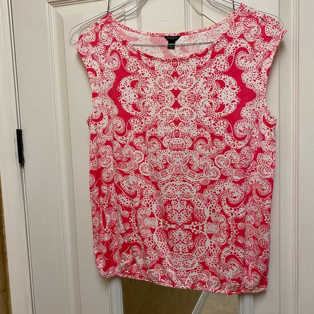 Ann Taylor Pink and White Sleeveless Top with waistband , Size M